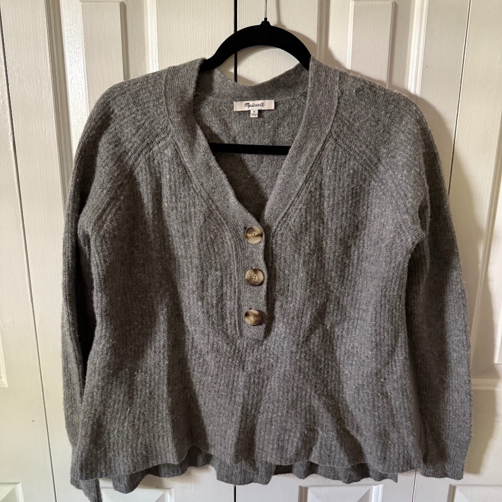 Madewell grey button up long sleeve sweater size medium